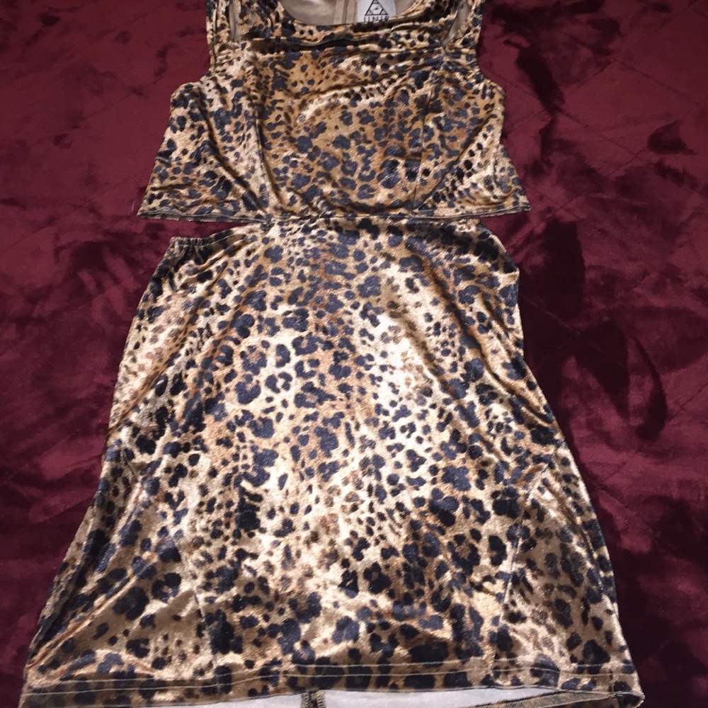 UNIF Nightcat cut-out velvet dress - Picture 2 of 4